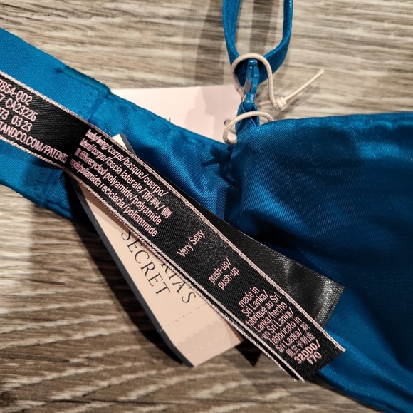 NWT💙💙Victorias Secret rhinestone Very Sexy padded push up 32DDD (32F) - Picture 2 of 9